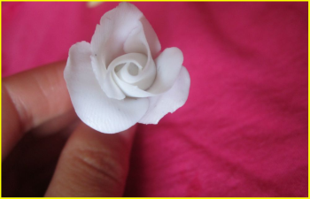 Цветок с полимерной глины  